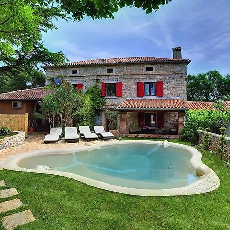 Villa Br Liznjan Exterior photo